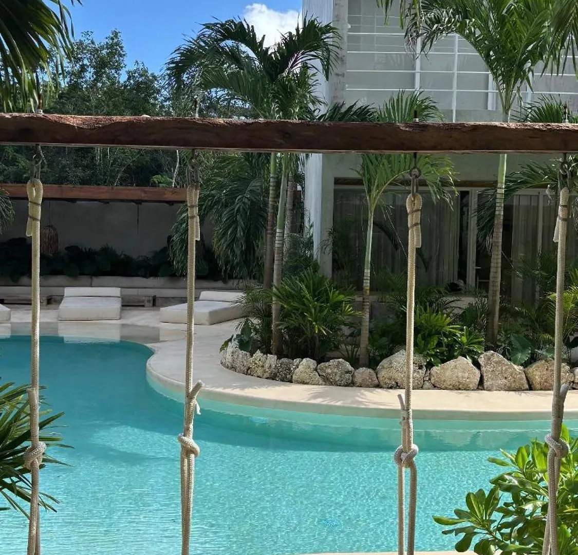 Lägenhet New Villa With Bathtub And Jacuzzi Tulum Mexiko